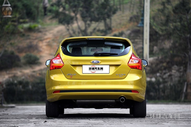 2012款 兩廂 2.0L MT豪華運動型