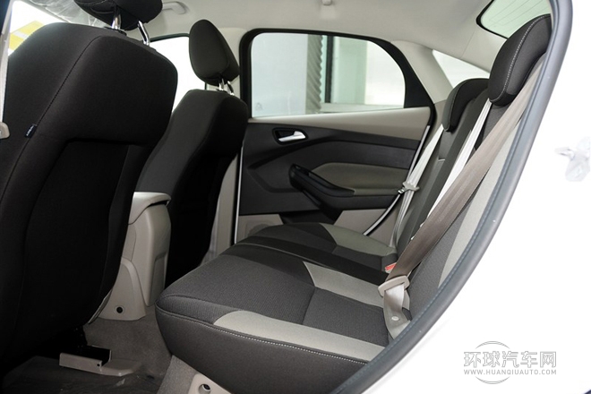 2012款 三廂 1.6L AT舒適型