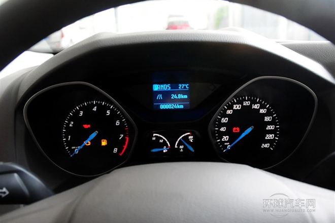 2012款 三廂 1.6L AT舒適型