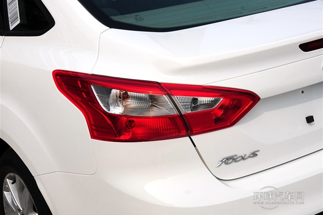 2012款 三廂 1.6L AT舒適型