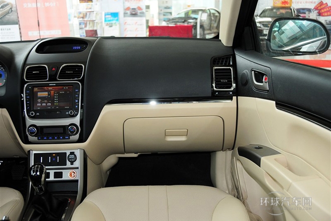 2013款 三廂 1.8L 手動(dòng)旗艦型