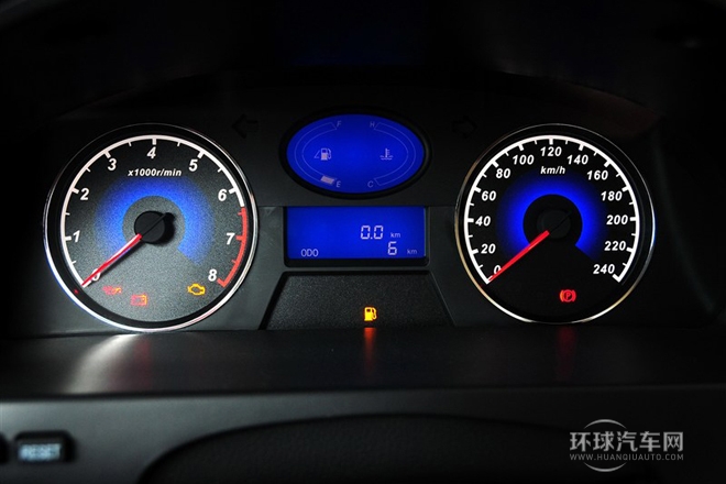 2013款 三廂 1.8L 手動旗艦型