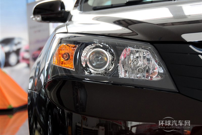 2013款 三廂 1.8L 手動旗艦型