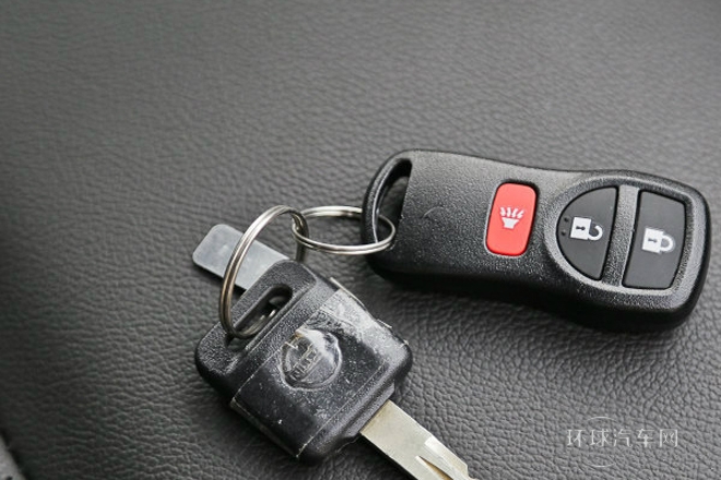 2013款 2.4L 兩驅標準紀念版 國IV