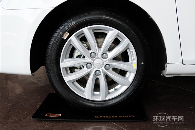 2013款 三廂 1.8L 手動(dòng)尊貴型