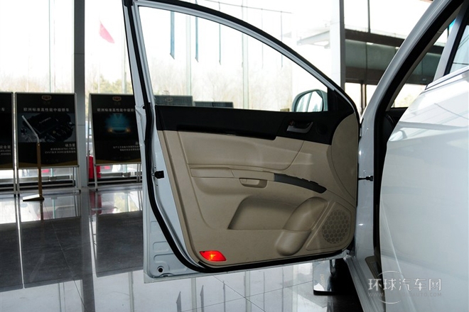 2013款 三廂 1.8L 手動(dòng)尊貴型