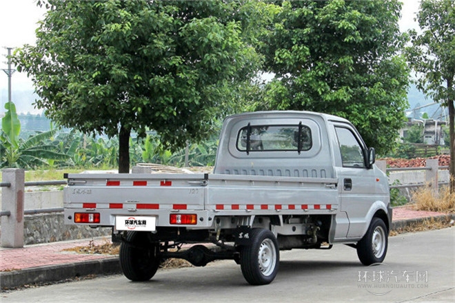 2011款 1.3L基本型有護欄