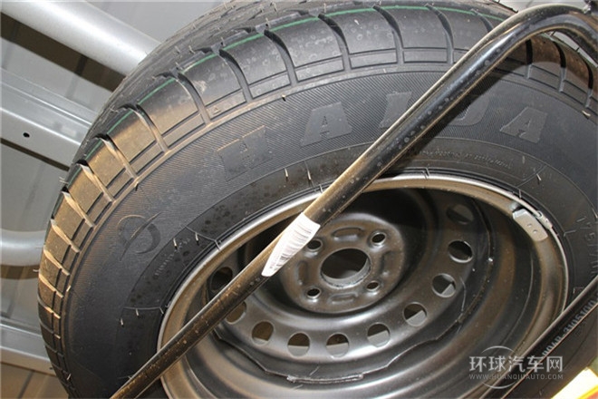 2011款 1.3L基本型無護欄