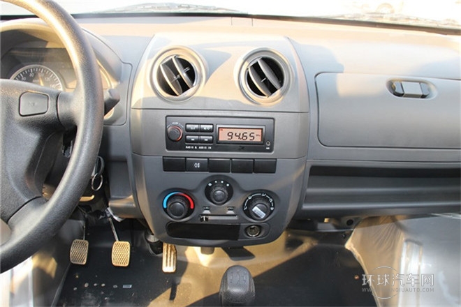 2011款 1.3L基本型無護欄