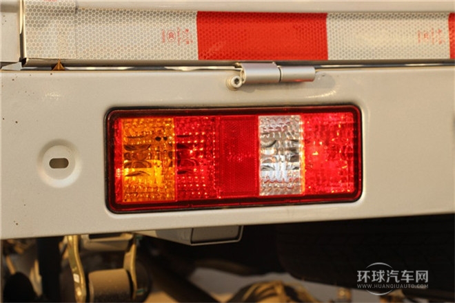 2011款 1.3L基本型無護欄