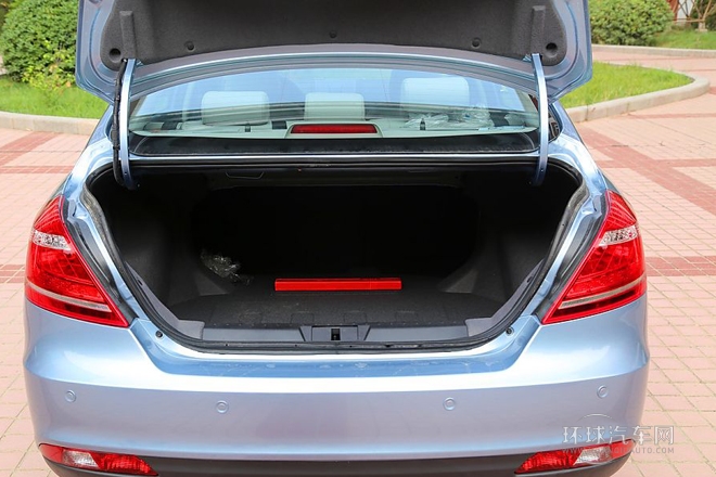 2014款 三廂 1.3T CVT尊貴型