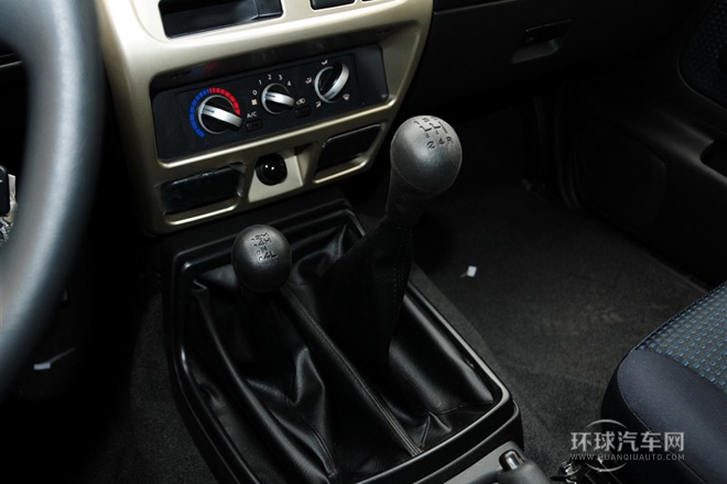 2013款 2.4L 四驅標準型 國IV