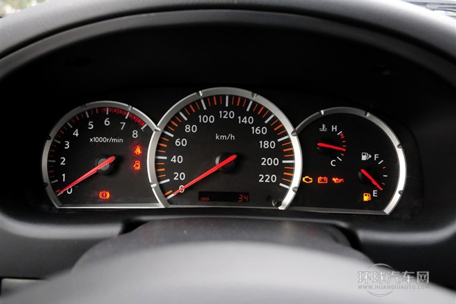 2013款 2.4L 四驅(qū)標(biāo)準(zhǔn)型 國(guó)IV