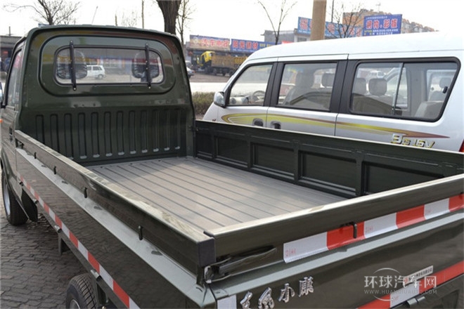 2011款 1.0L標(biāo)準(zhǔn)型無護(hù)欄