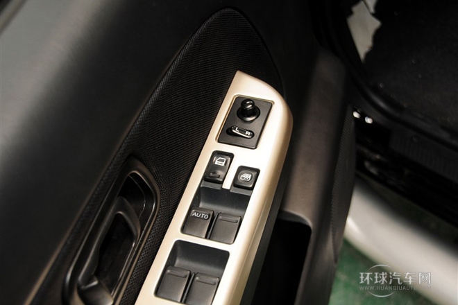 2013款 2.4L 四驅標準型 國V