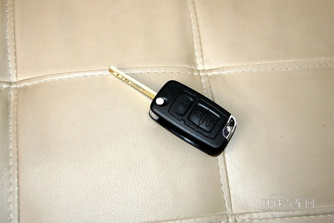 2013款 2.0L 手動精英型