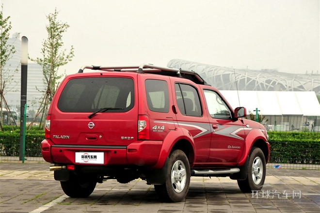 2013款 2.4L 四驅豪華紀念版 國IV