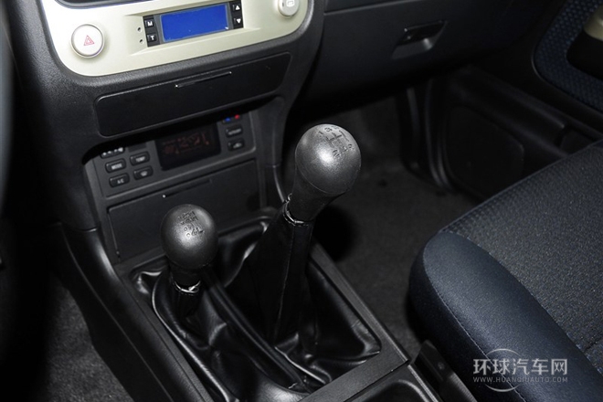 2013款 2.4L四驅豪華型 國IV