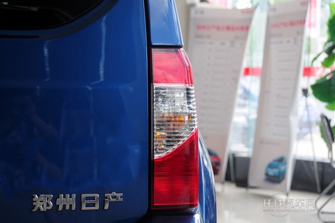 2013款 2.4L 四驅豪華型 國IV