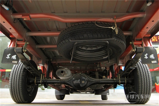 2011款 1.3L基本型有護欄