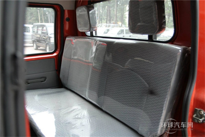 2011款 1.3L基本型有護欄