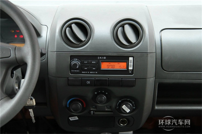 2011款 1.3L基本型有護欄