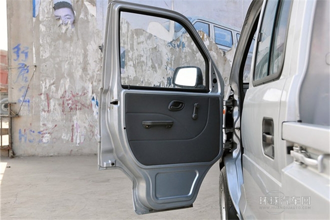 2011款 1.3L基本型無護欄