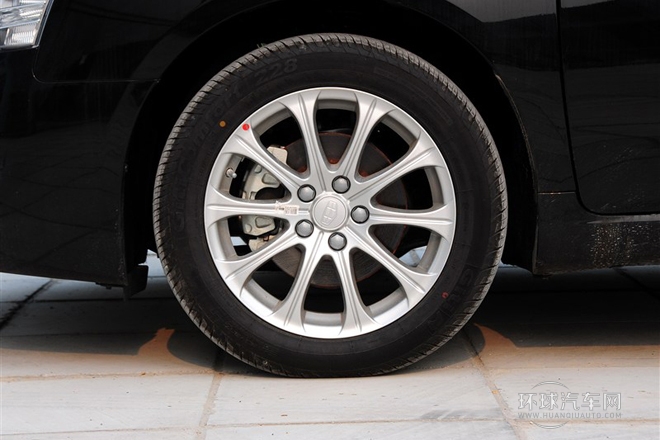 2013款 2.0L 自動尊貴型