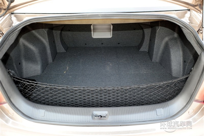 2013款 2.4L 自動(dòng)行政型