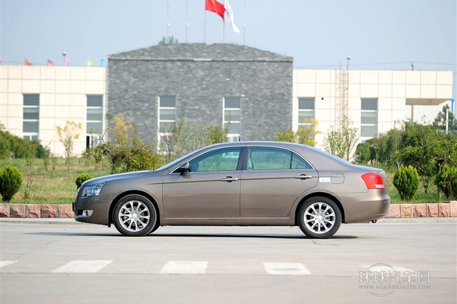 2013款 2.4L 自動行政型