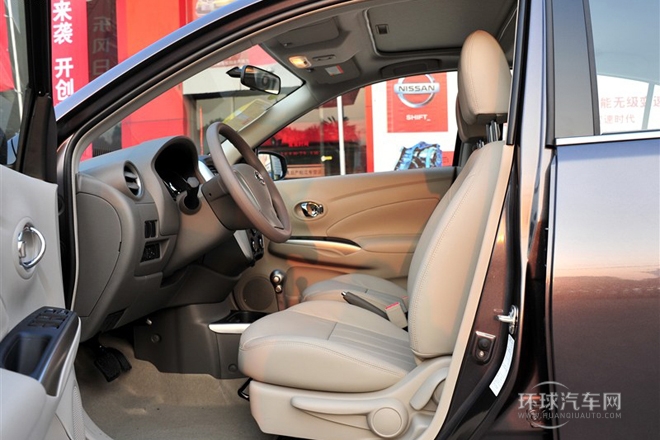 2014款 1.5XV CVT尊貴版