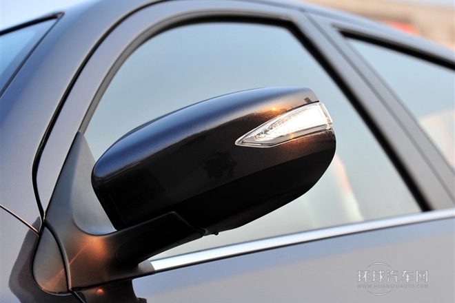 2014款 1.5XV CVT尊貴版