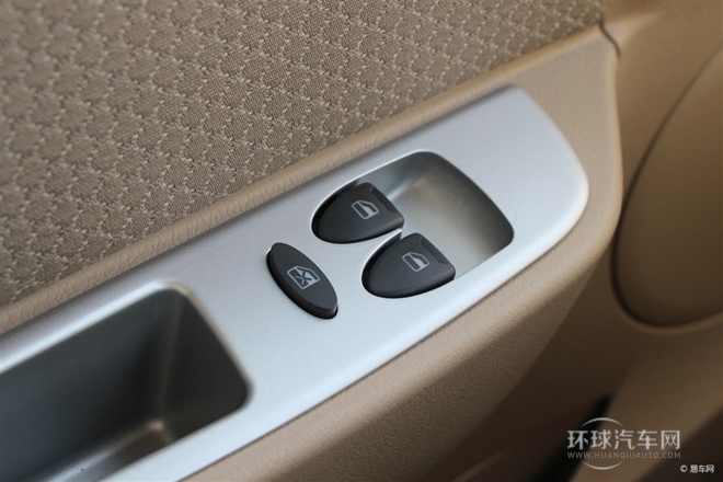 2013款 1.5L標準型