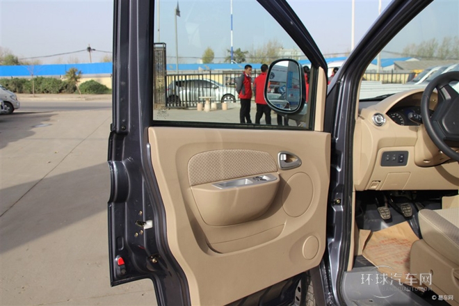 2013款 1.5L標(biāo)準(zhǔn)型