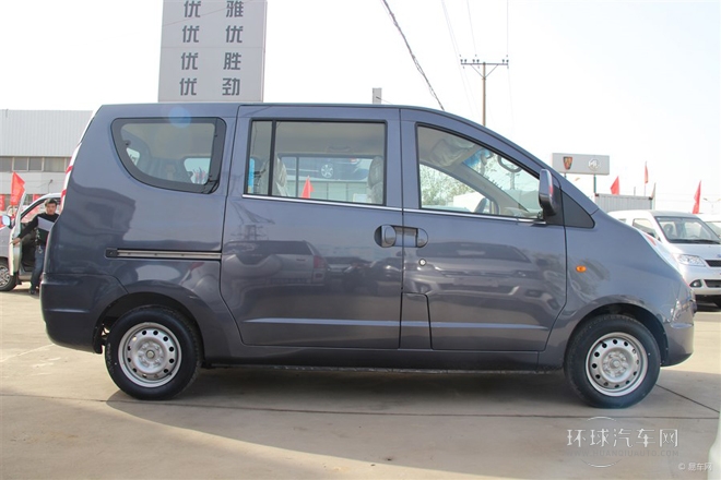 2013款 1.5L標準型