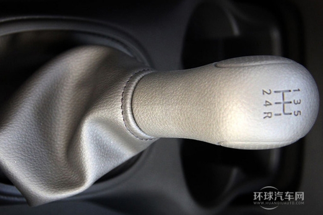 2010款 1.5L 手動易炫版