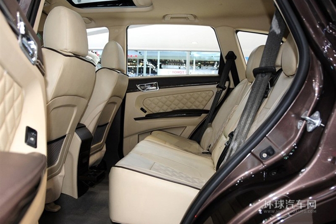 2013款 1.8T 自動兩驅智尊版