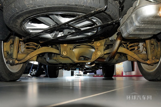 2013款 2.0T 手動兩驅智尊版