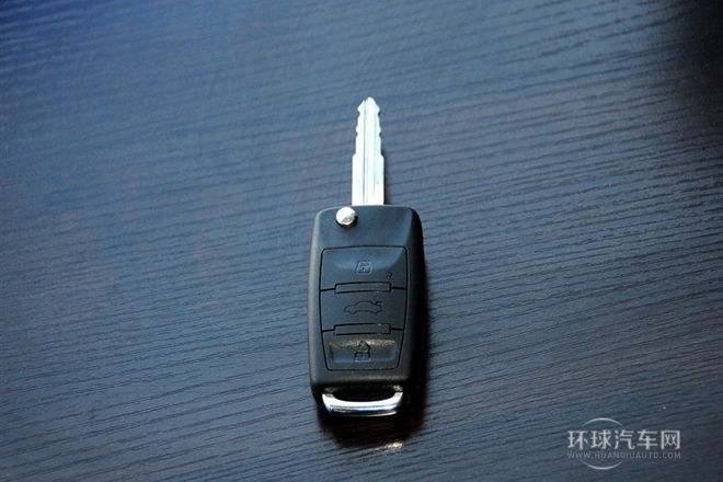 2013款 2.0T 手動(dòng)兩驅(qū)智尊版