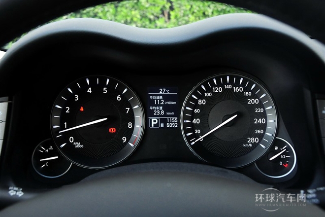 2013款 2.5L 舒適版