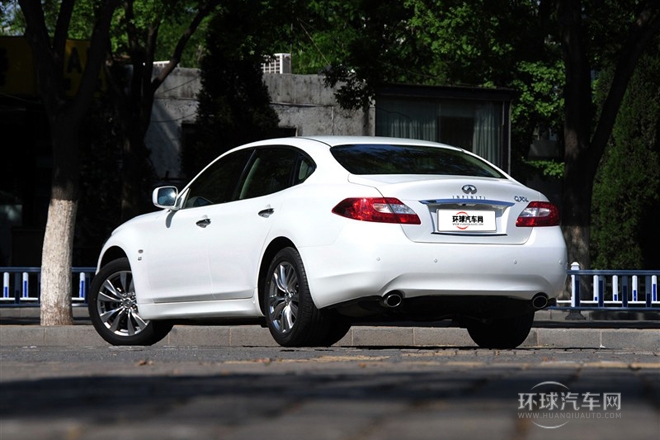 2013款 2.5L 舒適版