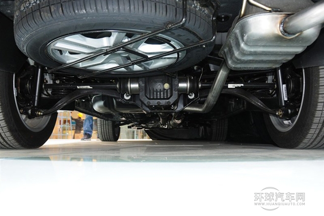 2013款 2.0T 自動兩驅(qū)智尊版