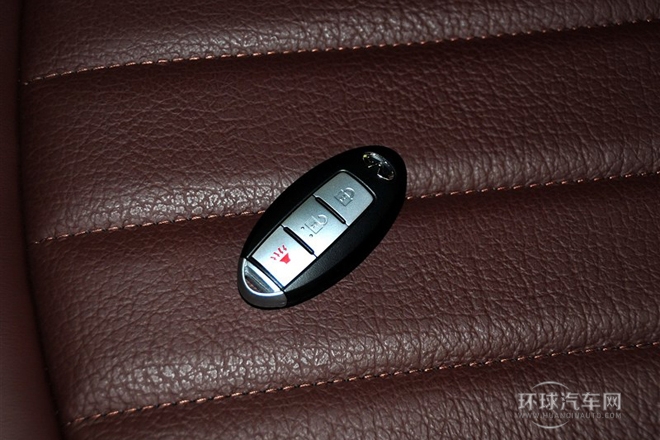 2013款 2.5L 兩驅(qū)尊雅版