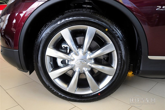 2013款 2.5L 兩驅尊雅版