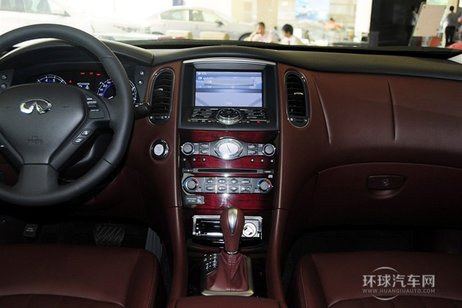 2013款 2.5L 兩驅(qū)尊雅版