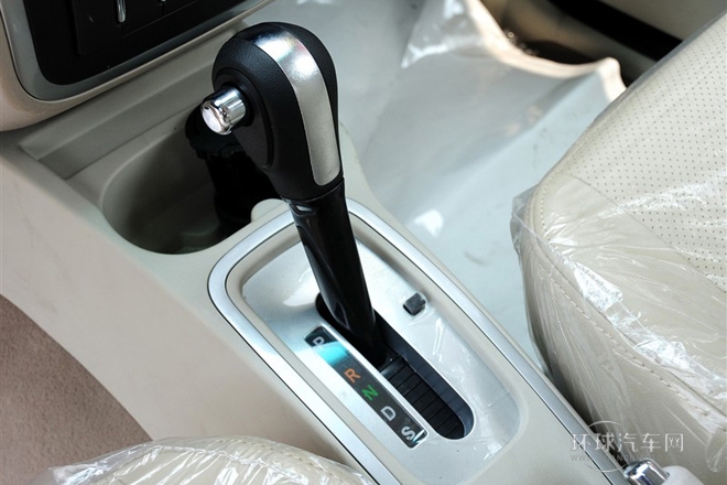 2010款 1.3L CVT標準型