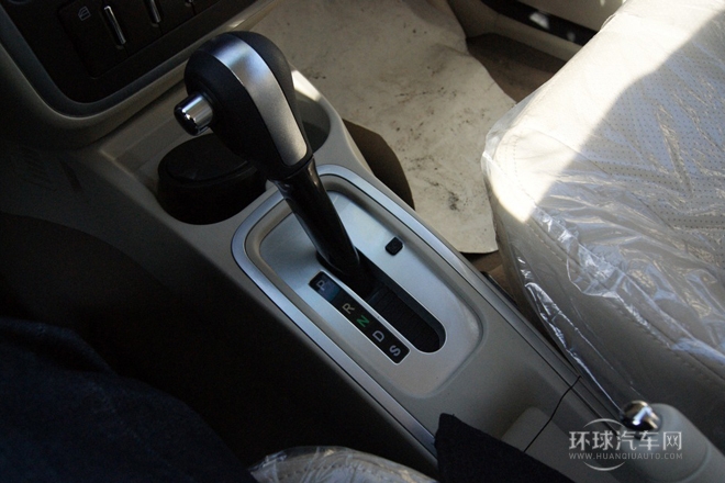 2010款 1.3L CVT豪華型