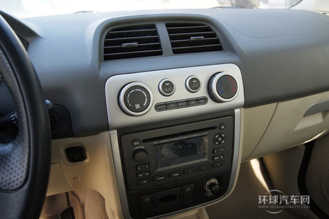2010款 1.3L CVT豪華型