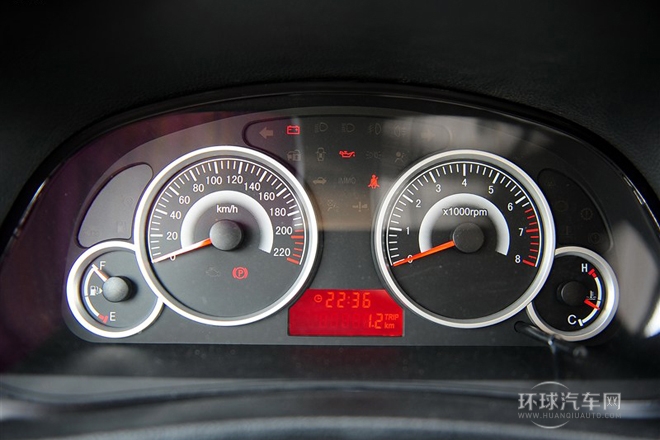 2013款 2.0L 手動舒適型