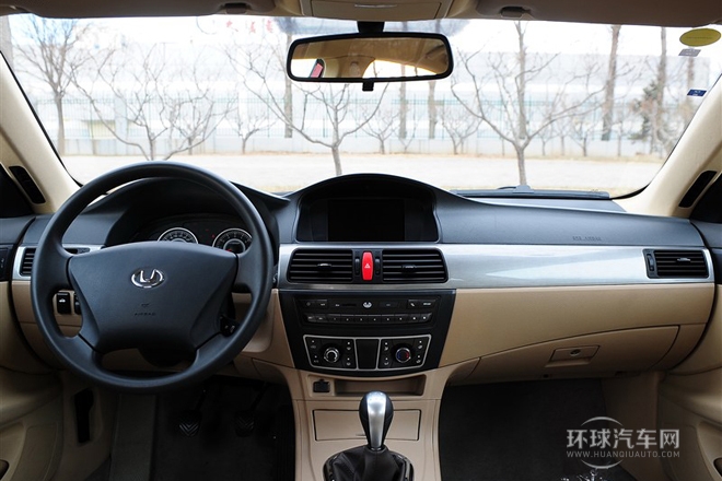 2013款 2.0L 手動舒適型